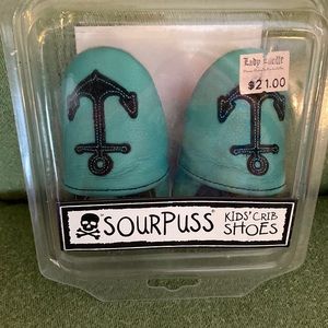 Sourpuss crib shoes. Turquoise. 0-6 size small. Brand new!